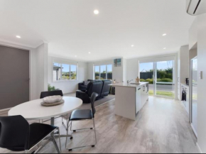 Convenient Modern 3Bedrm 2bathrm, Mt Maunganui